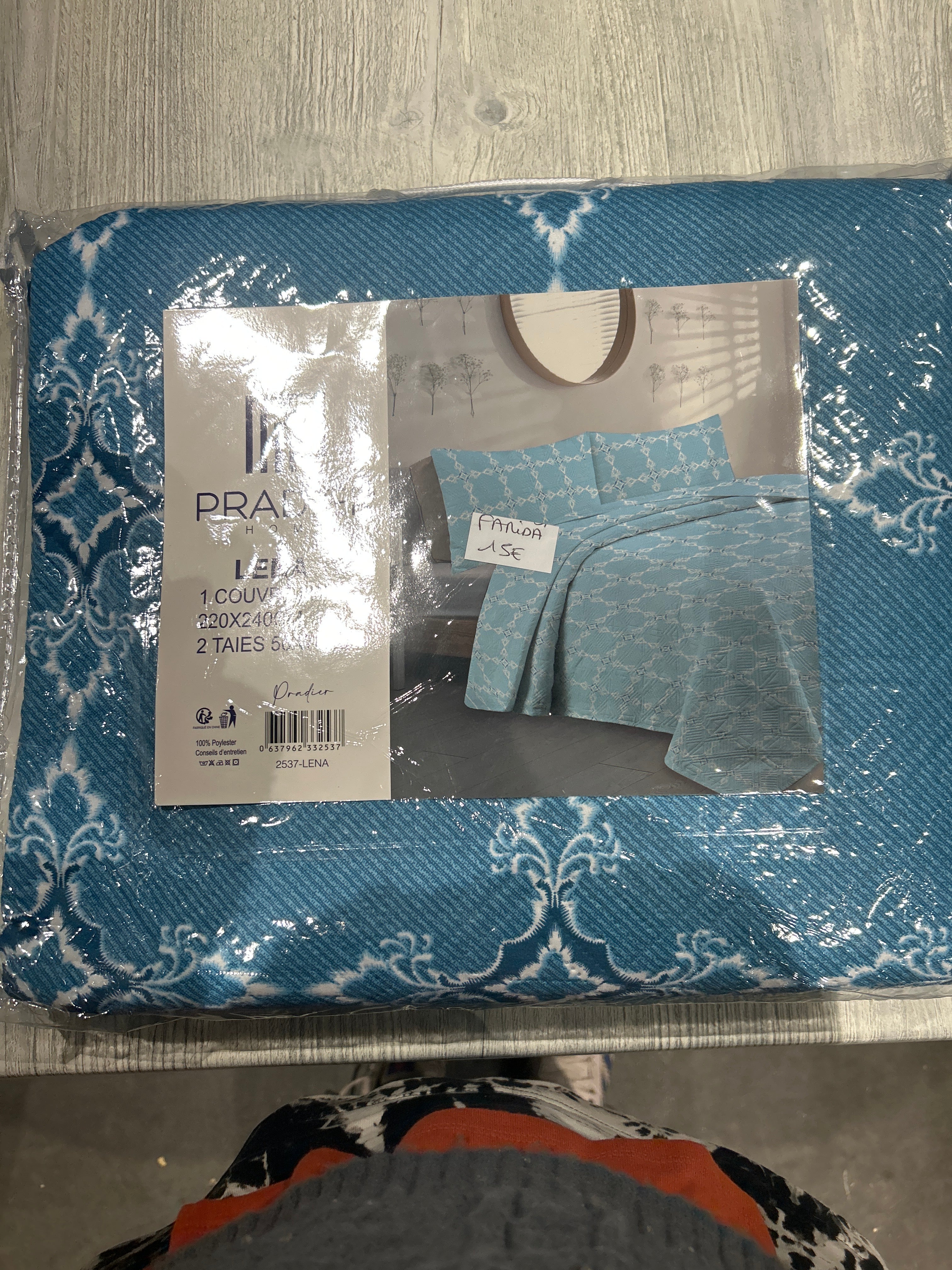 Commande Farida SOLDETOO